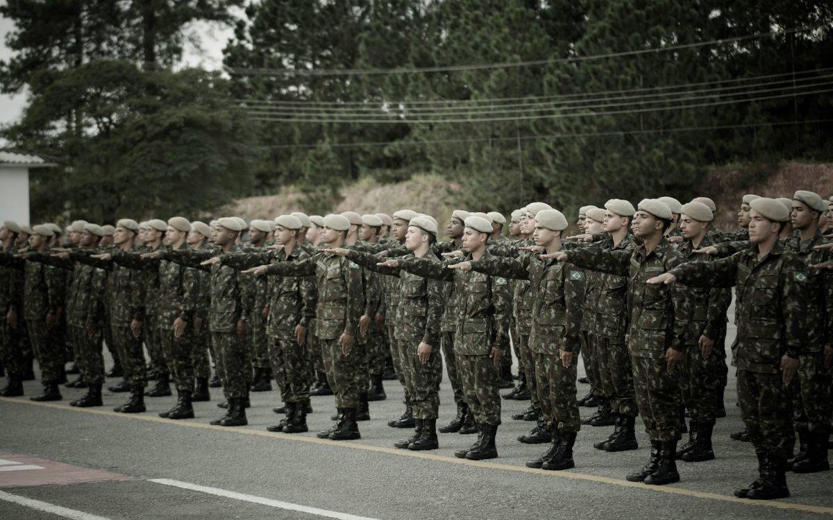 Almanya'da “Zorunlu Askerliğe Karşı Okul Grevi”