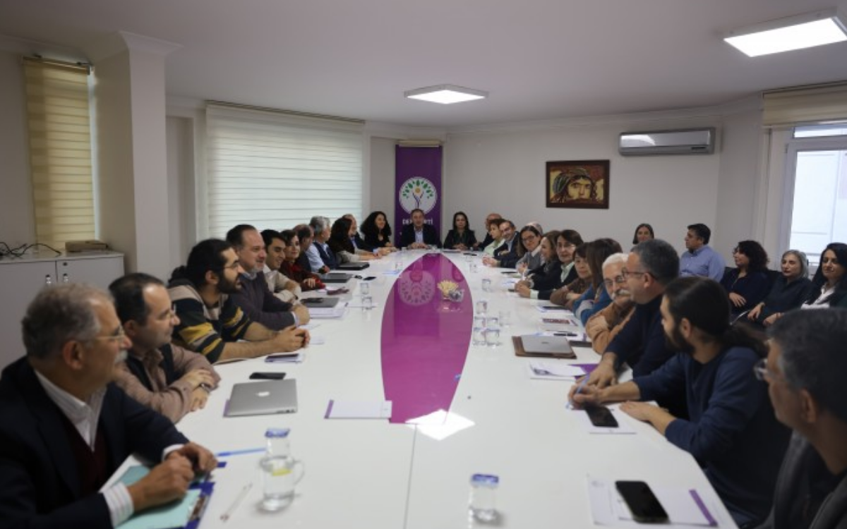 AP Türkiye Raportörü Amor, DEM Parti'yi ziyaret etti