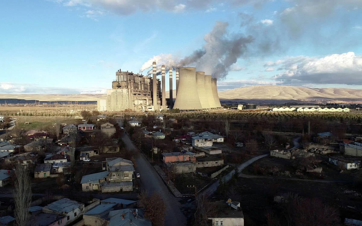 Four workers injured at Afşin-Elbistan thermal plant after ash cap opens