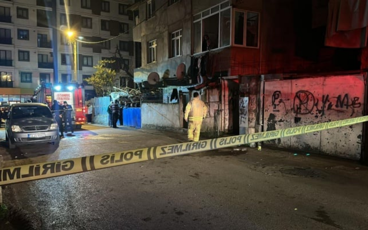 Pendik'te bir evde yangın: Üç çocuk hayatını kaybetti, birinin durumu ağır
