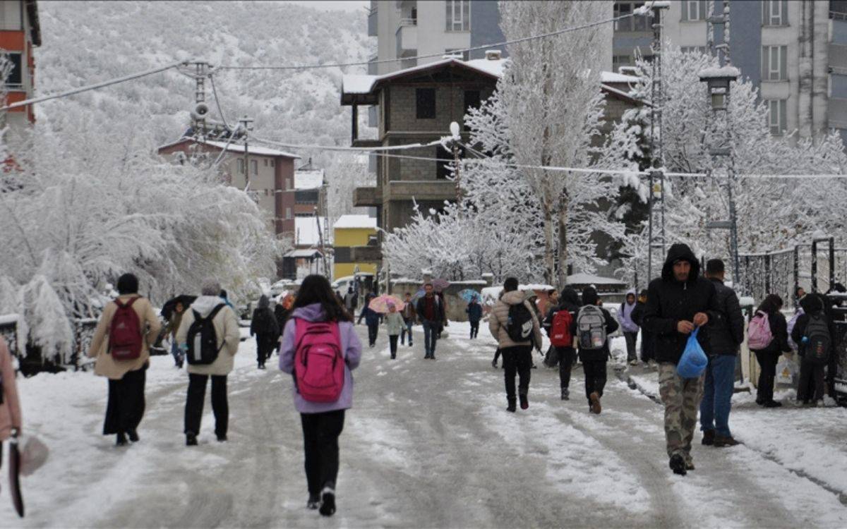 Bitlis’te kar tatili kararı: Eğitime bir gün ara verildi