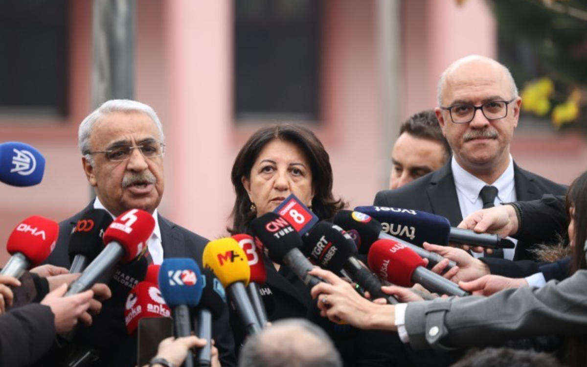 İmralı heyeti, Bakan Tunç'la görüştü: "Amacımız barışı hukukla güvence altına almak"