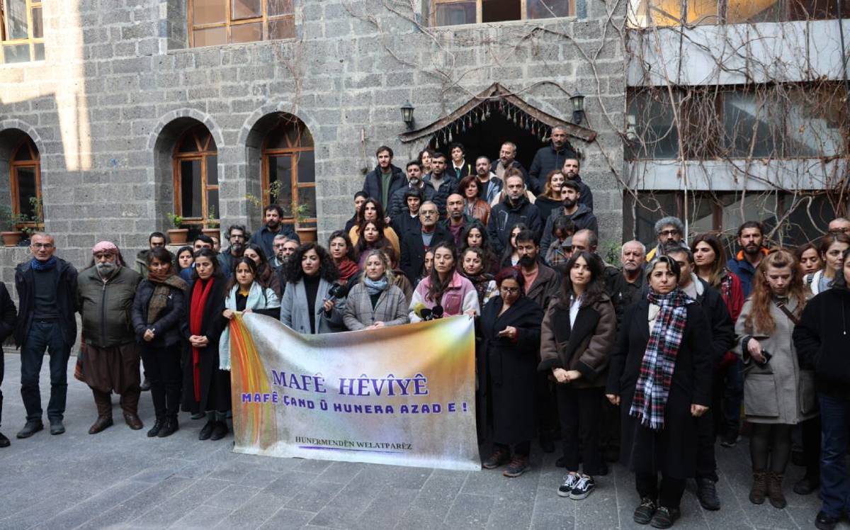 Yekîtiya Hunermendên Kurd: Em ji bo hunera azad tev li mitîngê bibin