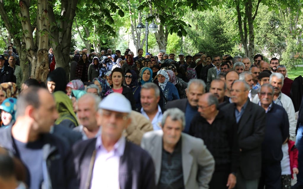 Emeklilerin zam oranı yüzde 12,19