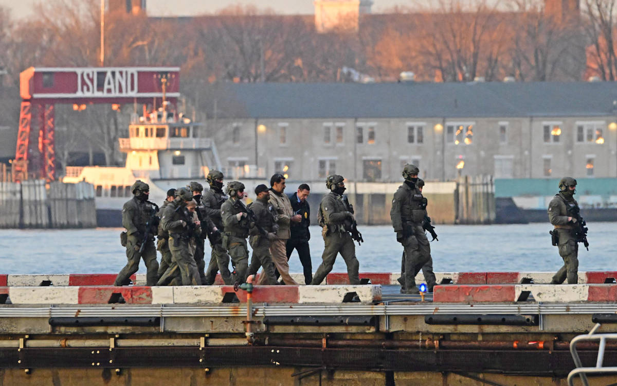 BBC, gazetecilerin ABD'nin Maduro'yu "kaçırdığını" söylemesini yasakladı