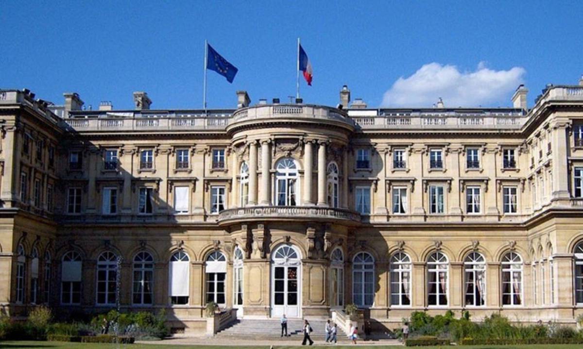 Fransa: Em êrişên ku sivîlan hedef digirin bi tundî şermezar dikin