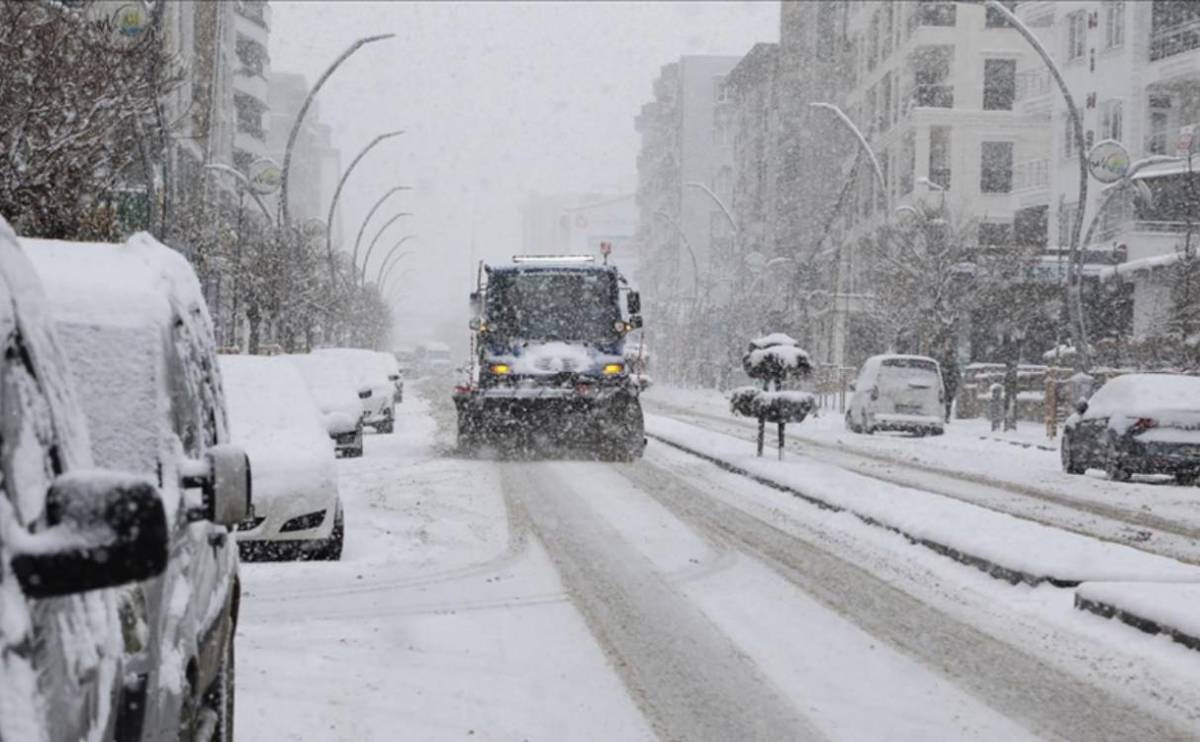 Li Wan, Mûş, Colemêrg û Bedlîsê ji ber berfê rêyên 574 gundan hatine girtin