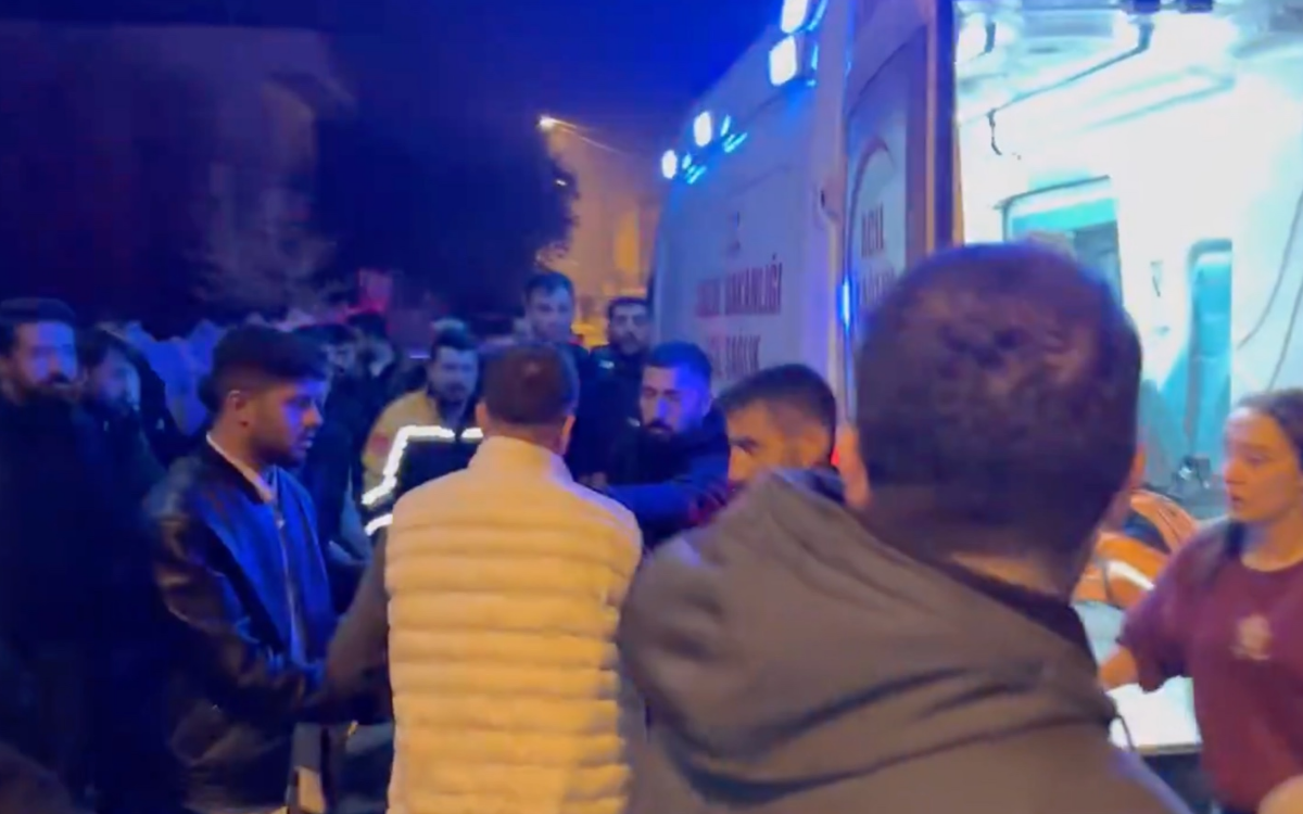 Kurdish man shot dead on balcony in southern Turkey during protest against Syria offensive