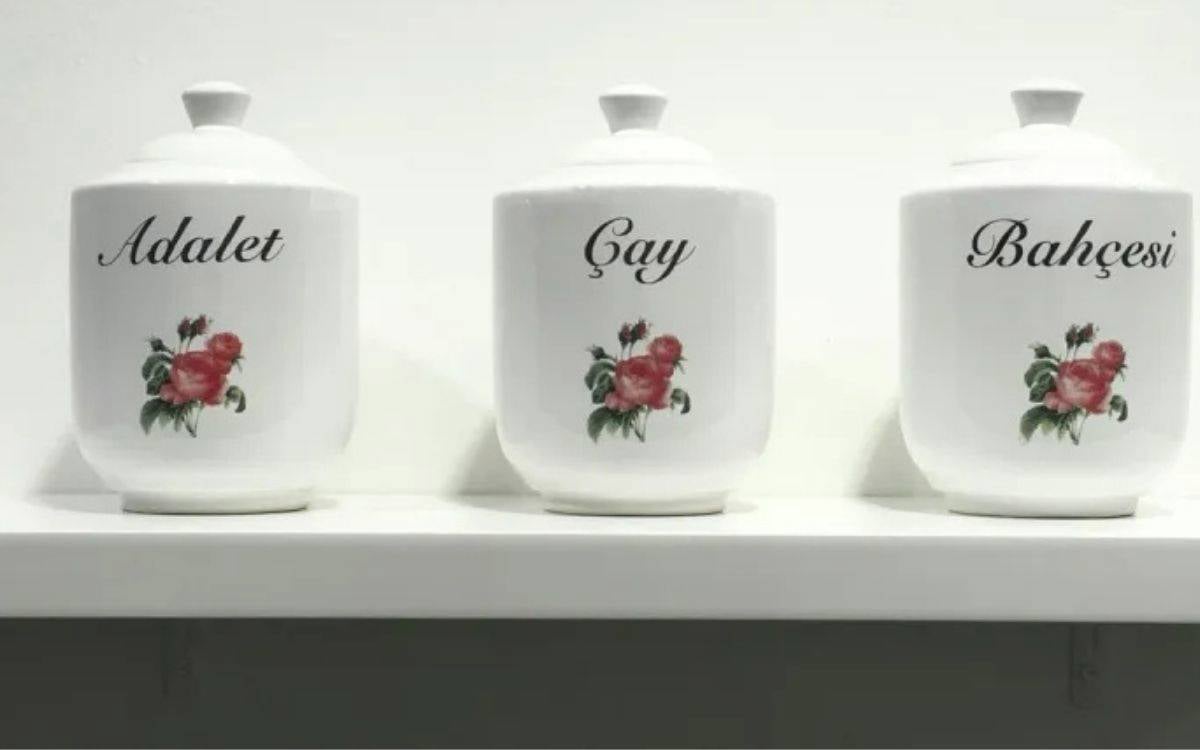 Çiğdem Mater cezaevinden yazdı: "Komşu Adalet Hanım ya da Adalet Çay Bahçesi"