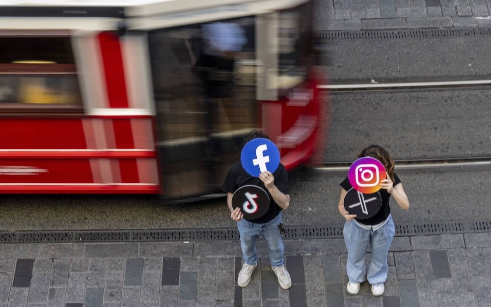 Minister: Turkey preparing for compulsory ID verification for all social media users