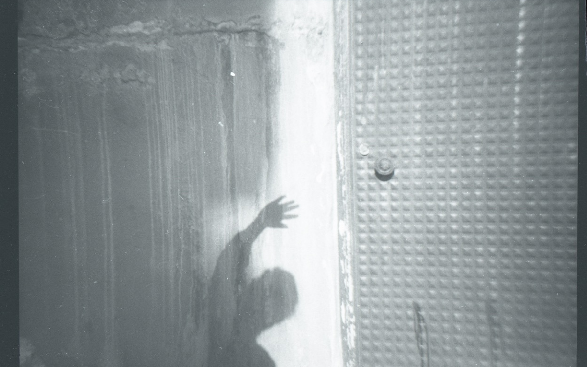 Hikayelerini kadraja alan çocuklar: Fotohane Darkroom