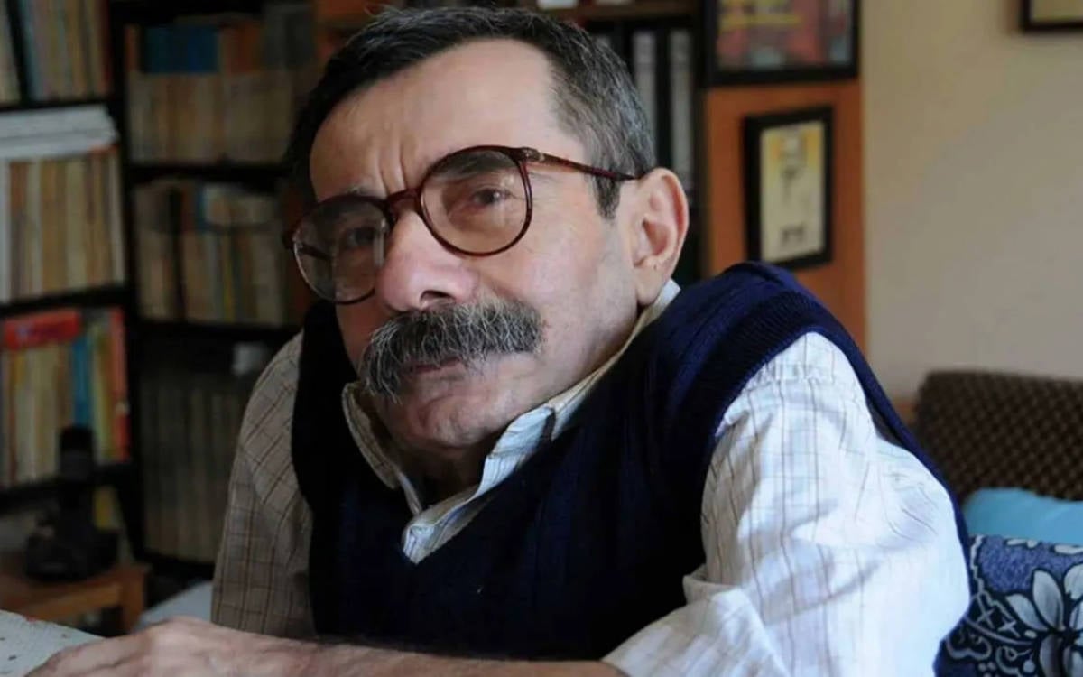 Yazar Necati Tosuner hayatını kaybetti