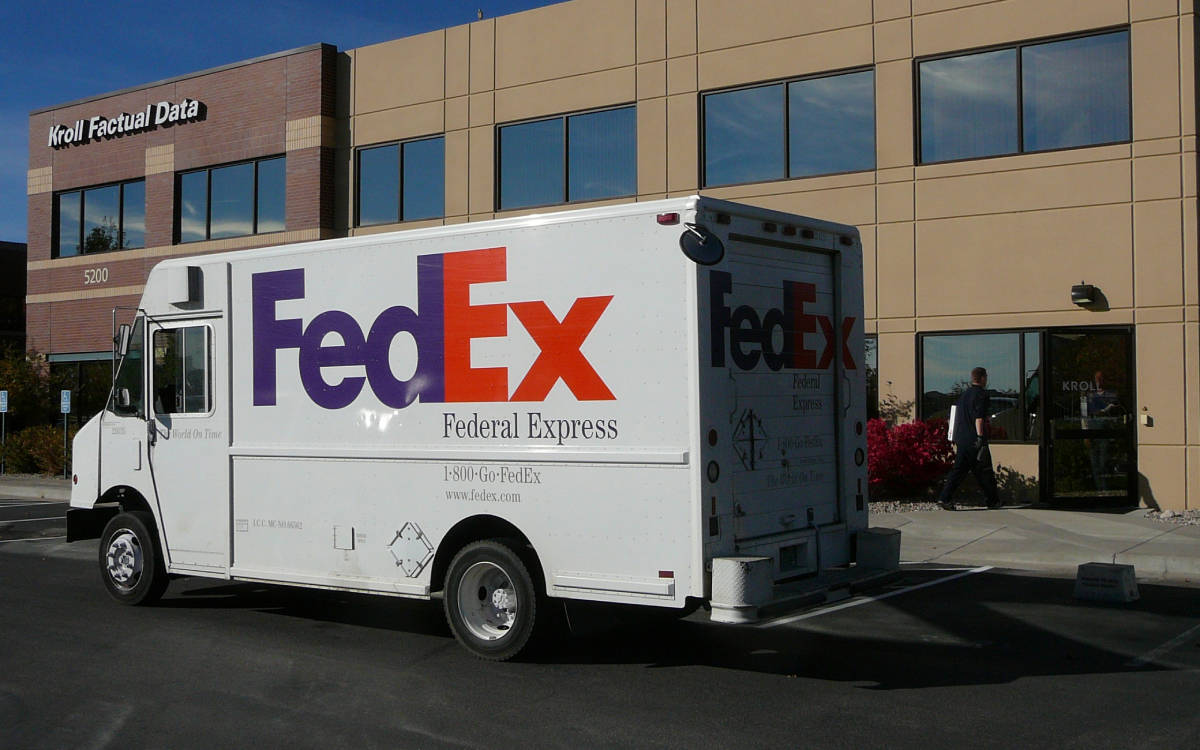FedEx, ödediği gümrük vergilerinin iadesi için ABD yönetimine dava açtı