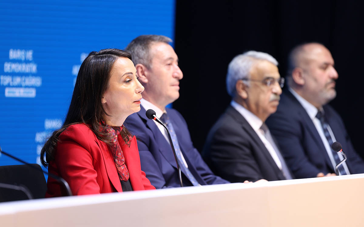 Hatimoğulları: Devlet, somut ve güven verici adımlar atmalı