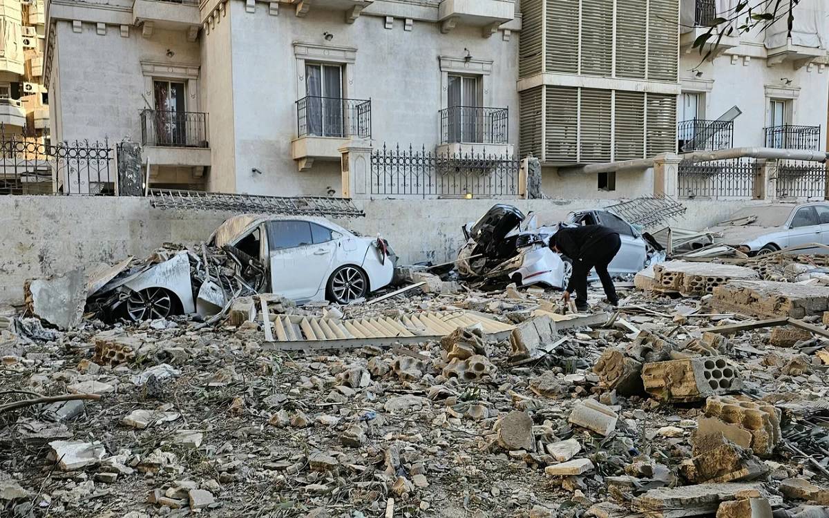 İsrail, Lübnan’da birçok noktaya hava saldırısı düzenledi