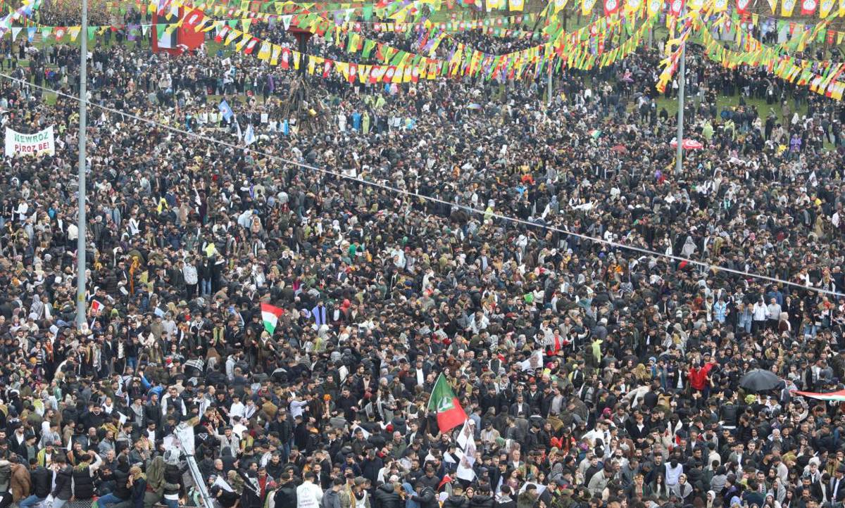 Li Amedê pîrozbahiya Newrozê dest pê kir