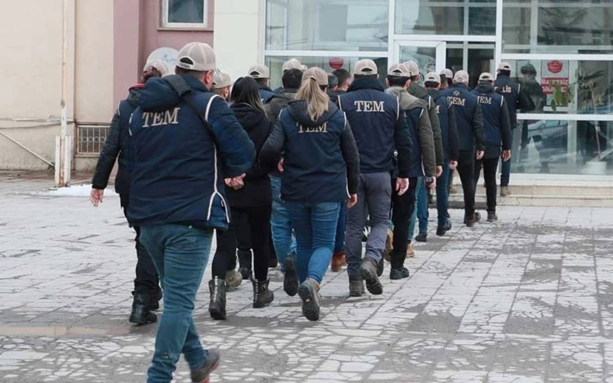 Li Amedê ji ber pîrozbahiyên Newrozê 18 kes hatin girtin