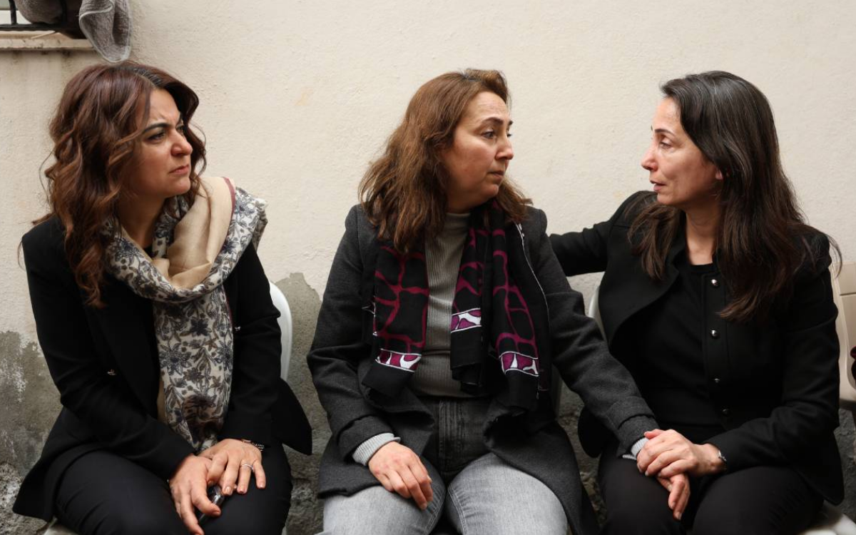 Figen Yüksekdağ, ağabeyi Cavit Yüksekdağ’ın cenaze törenine katıldı