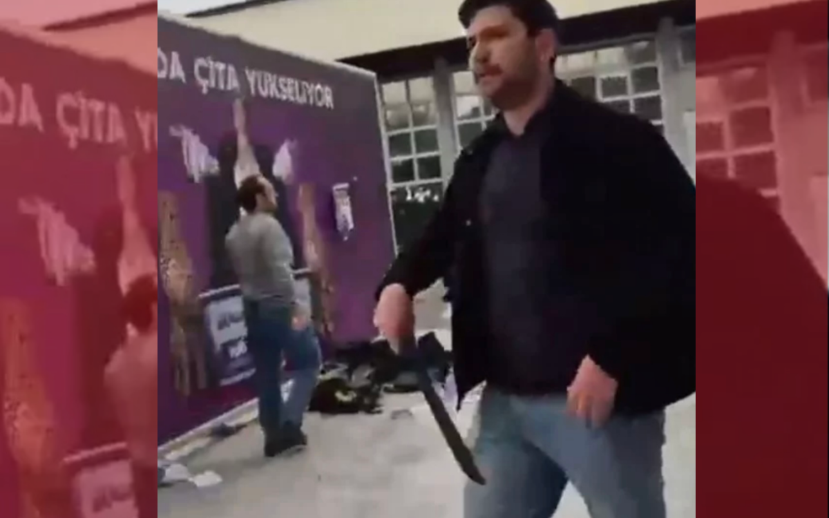 Ege Üniversitesinde öğrencilere palalı ülkücü saldırısı: 21 öğrenci yaralandı