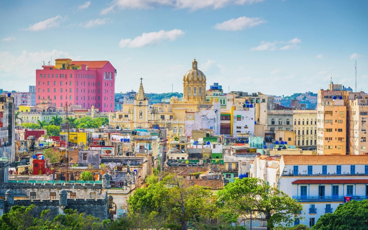 Kolombiya’dan Küba’ya insani yardım