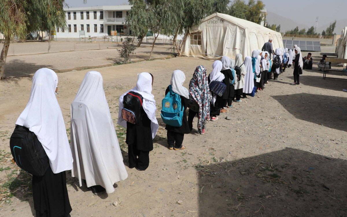 "Afganistan’da eğitim yasağı 2 milyondan fazla kız çocuğunu etkileyebilir"