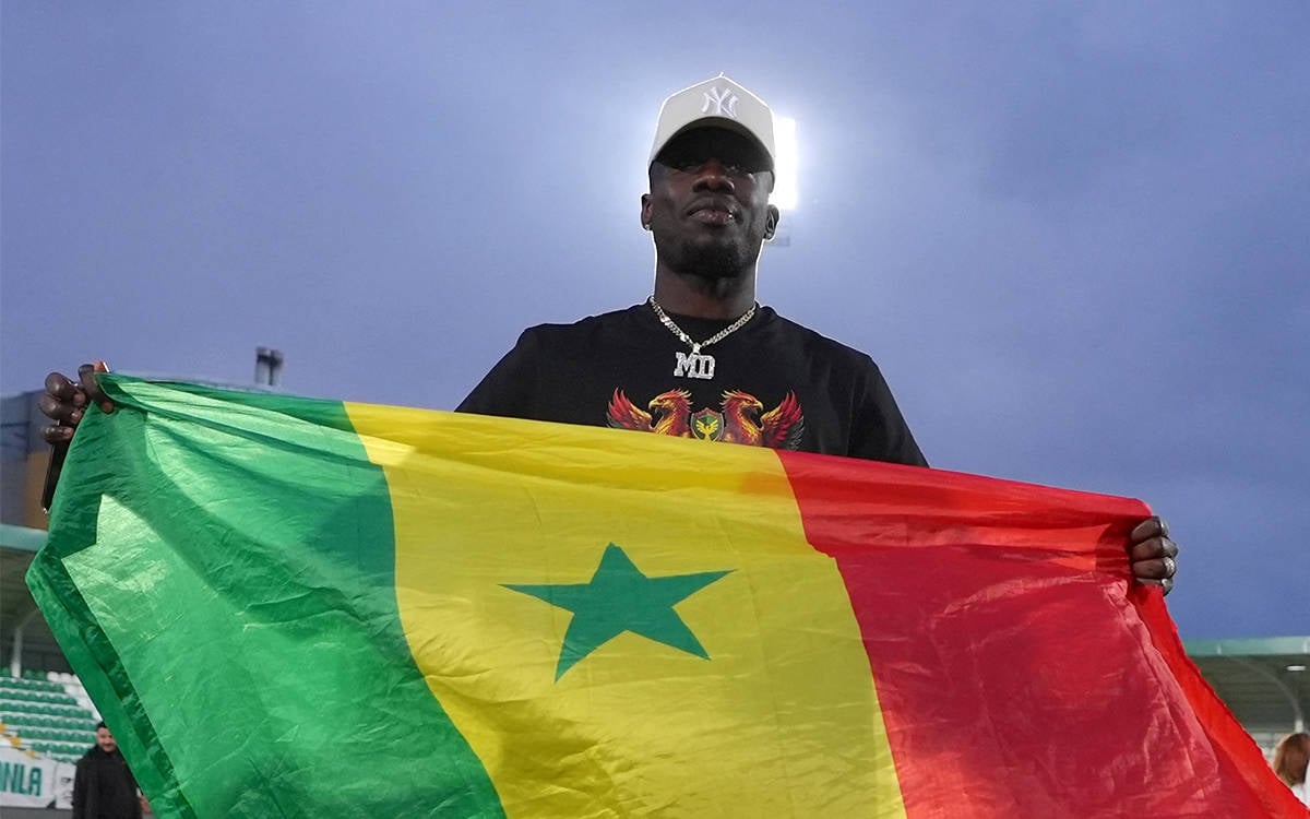 Amedspor Başkanı Eren: Diagne’nin balkonuna astığı bayrak için evine polis gitmiş