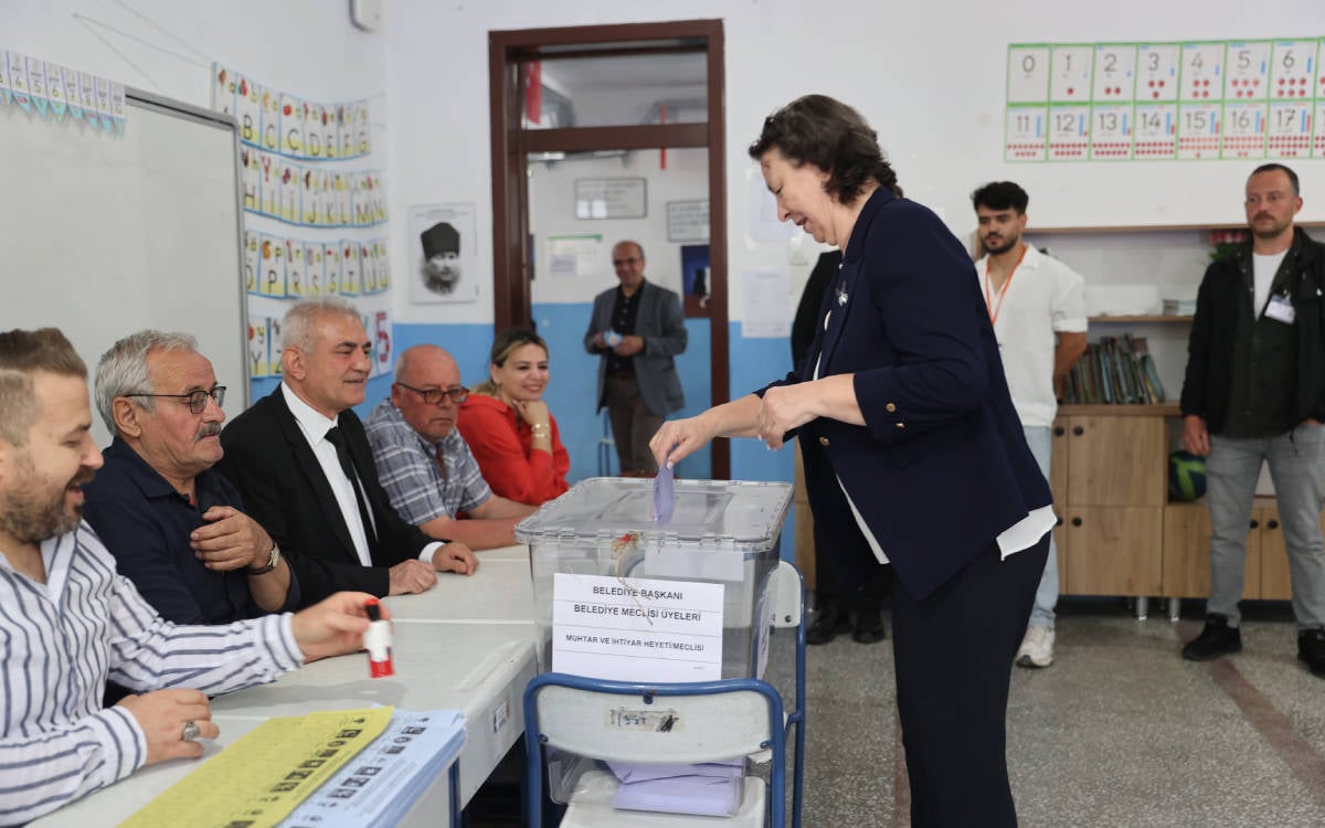 6 belde ve 362 mahallede ara seçimler yapılıyor