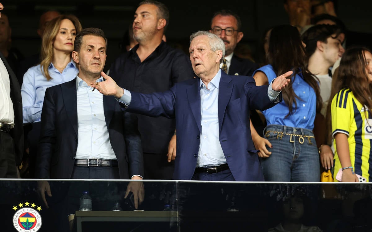 Fenerbahçe’de Aziz Yıldırım yeniden başkan