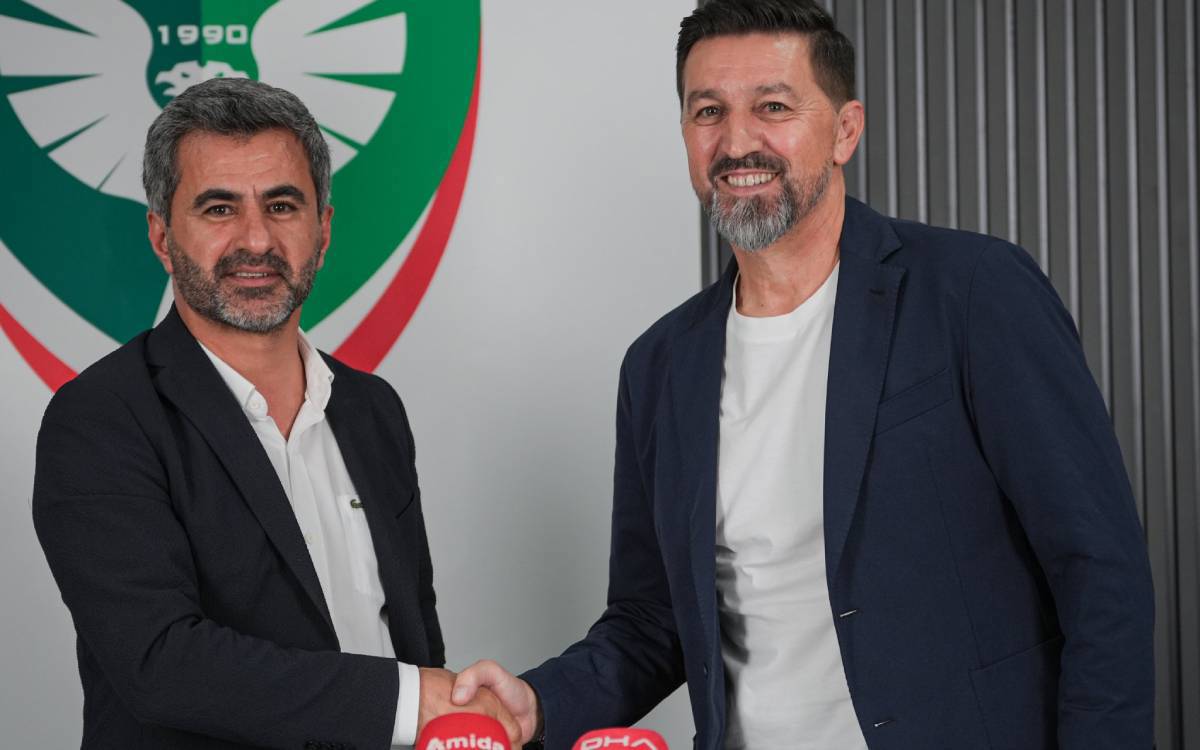Besnîk Hasî bû rahênerê Amedsporê