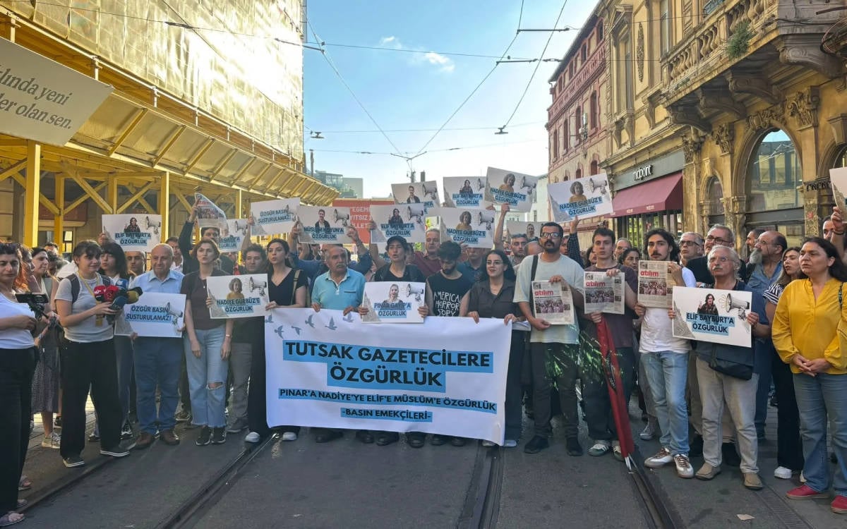 Gazetecilerden tutuklu ETHA çalışanları için özgürlük çağrısı