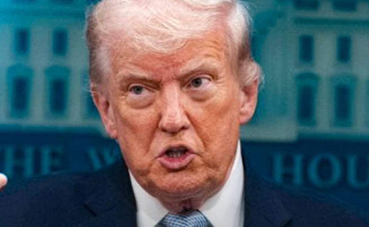 Trump, Hürmüz Boğazı'nı açmaya söz verdiği için İran'a bombardıman emrini iptal ettiğini söyledi