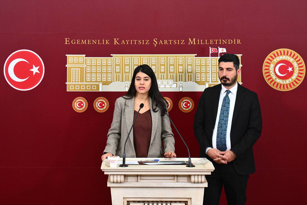 DEM Parti’den çocuk raporuna şerh: “Cezalandırıcı yaklaşımı reddediyoruz”