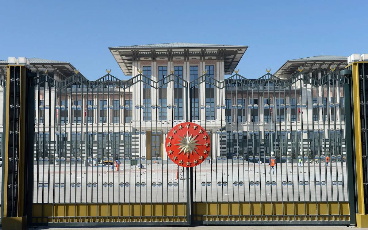 Ankara Valiliği NATO Zirvesi gerekçesiyle 13 gün yurttaşlık haklarını askıya aldı