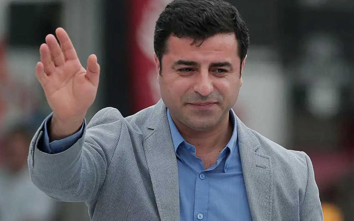 Selahattîn Demîrtaş: Pêdiviya pêvajoyê bi gavên berbiçav heye