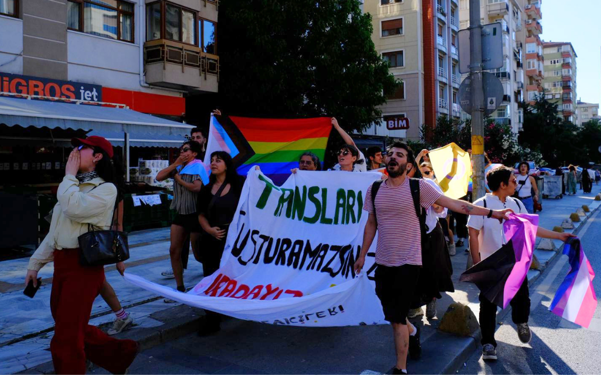 LGBTİ+'lar yasak tanımadı: Kadıköy'de 24. İstanbul Onur Yürüyüşü