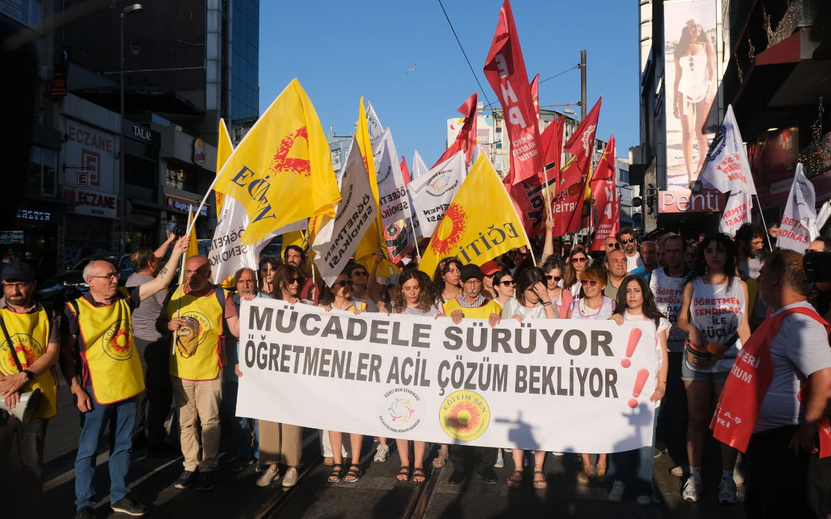 Öğretmen Sendikası Kadıköy’de: “Çözüm için ısrarcıyız”