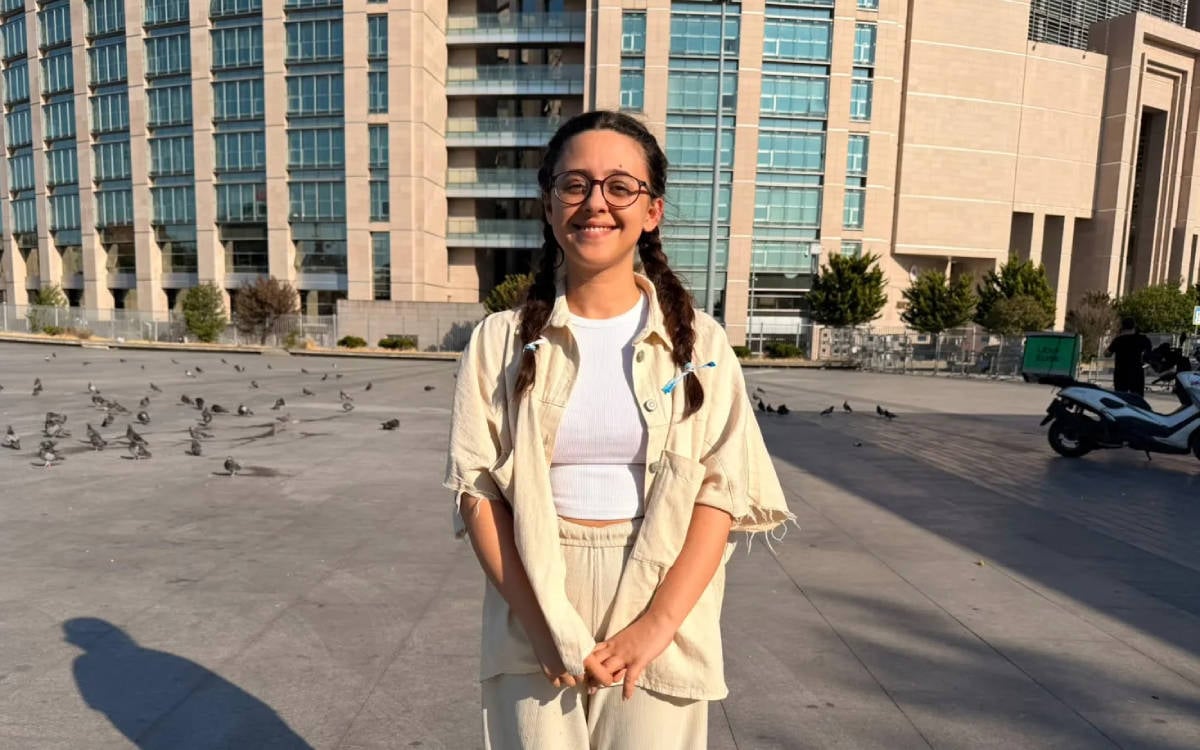 Gazeteciler Buse Söğütlü ve Ceren Erdoğdu serbest bırakıldı