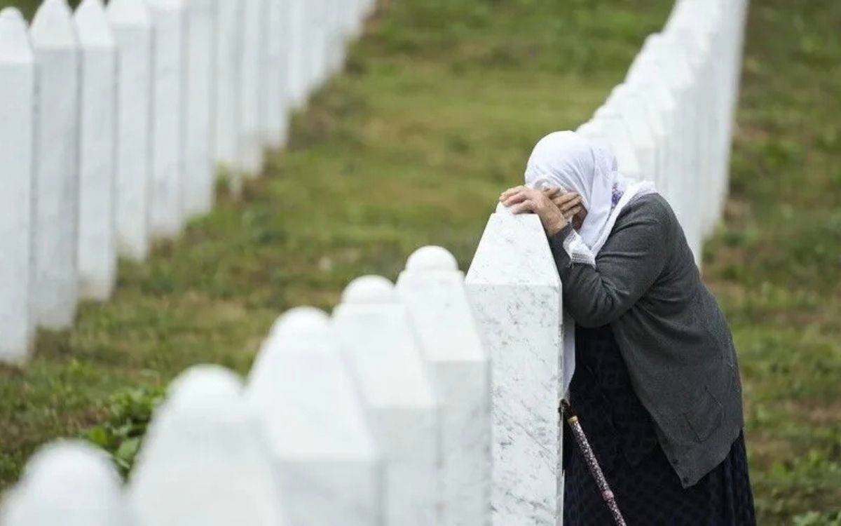 Srebrenitsa Soykırımı'nın 31. yılında adalet arayışı sürüyor