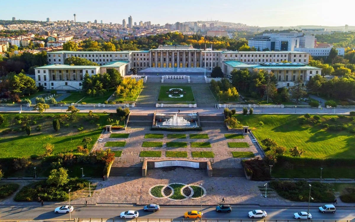 “Çerçeve yasa pazartesi günü partilere sunulabilir”