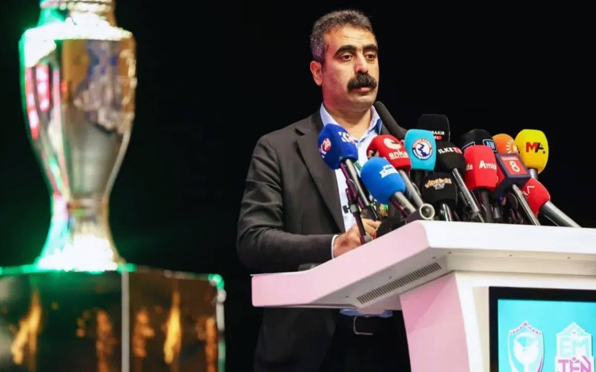 Diyarbakır Büyükşehir Belediyesi Eş Başkanı Doğan Hatun istifa etti