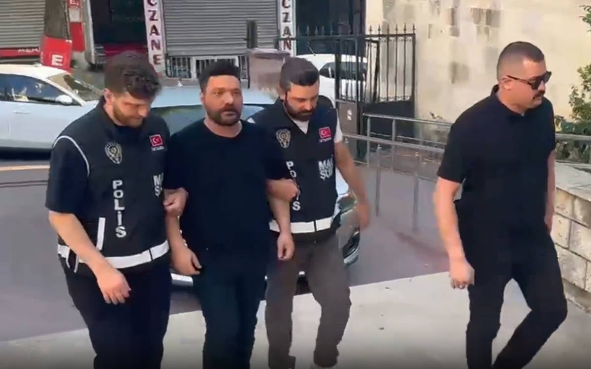 Oğuzhan Uğur'un da aralarında bulunduğu 9 kişi hakkında tutuklama talebi