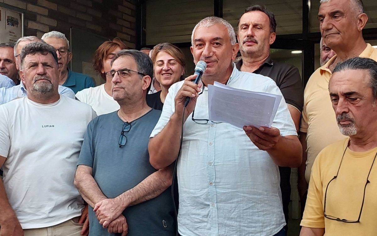 Fındıklı Belediye Başkanı Ercüment Şahin Çervatoğlu CHP'den istifa etti