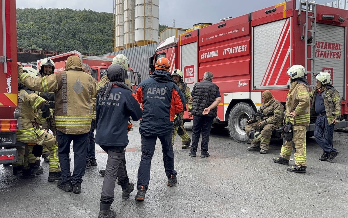 İstanbul’da bir fabrikada kimyasal tepkime nedeniyle işçiler tahliye edildi