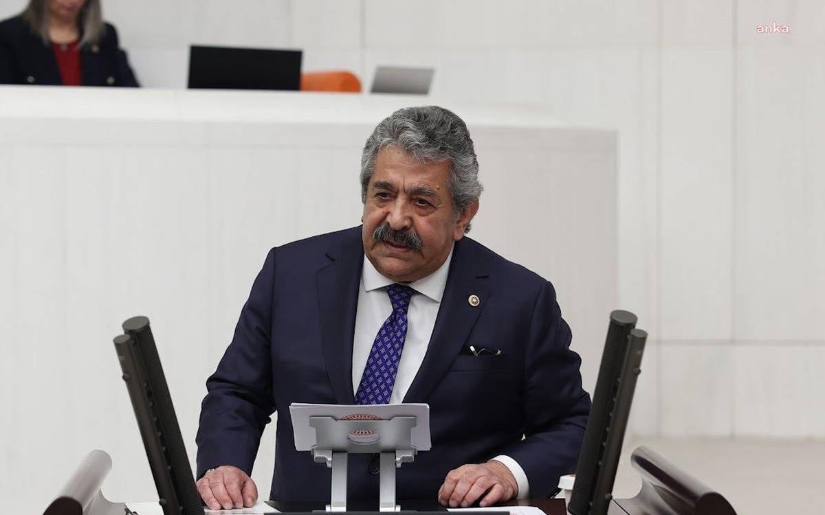 "Siyasi parti kapatma nedenlerine 'rüşvet ve yolsuzlukların odağı olmak' da eklenmelidir”