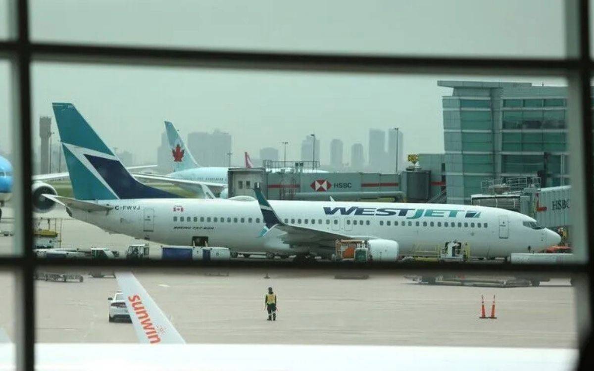 Kanada'da WestJet grevi: 600 uçuş iptal edildi