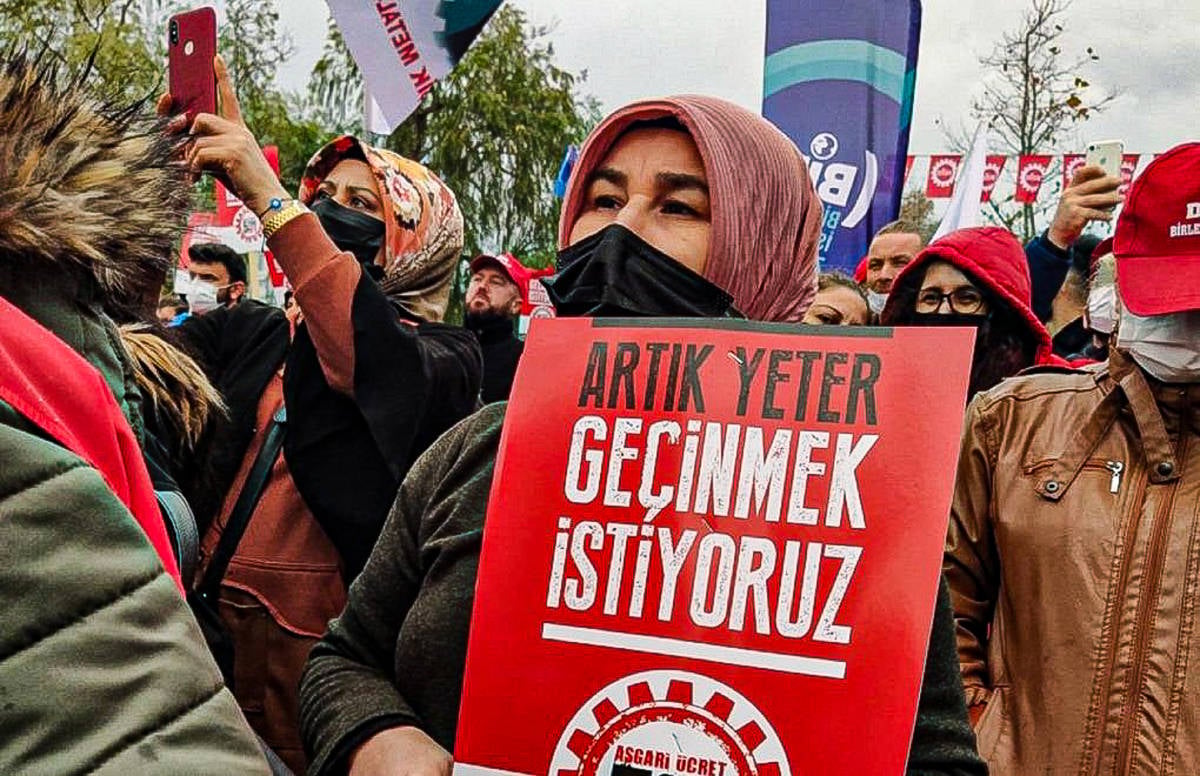 "Asgari ücret yılın ilk yedi ayında 5 bin 576 lira eridi"