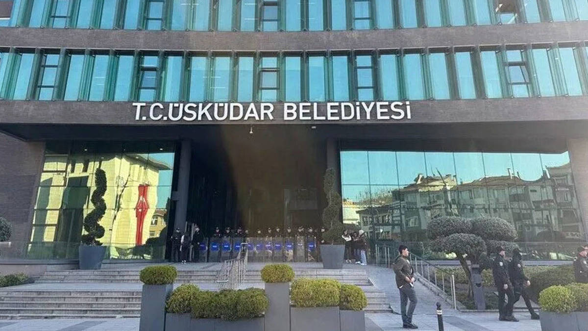 Üsküdar Belediyesi'nde seçim: Dedetaş'ın vekili CHP'li Çetinkaya oldu