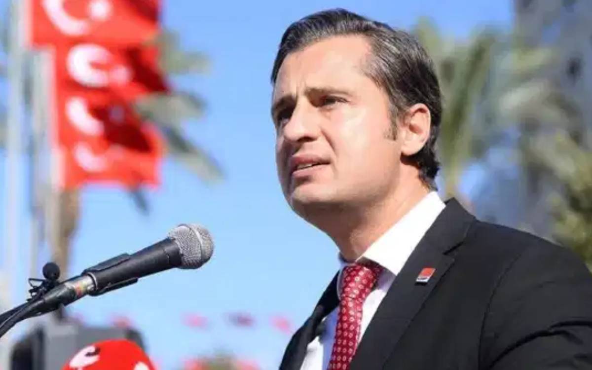 YENİ Partili Deniz Yücel, WhatsApp yazışmalarını yargıya taşıyor