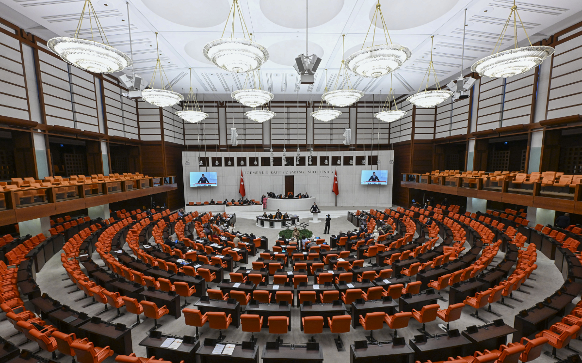TBMM Genel Kurulu'nda 'çerçeve yasa' görüşmeleri