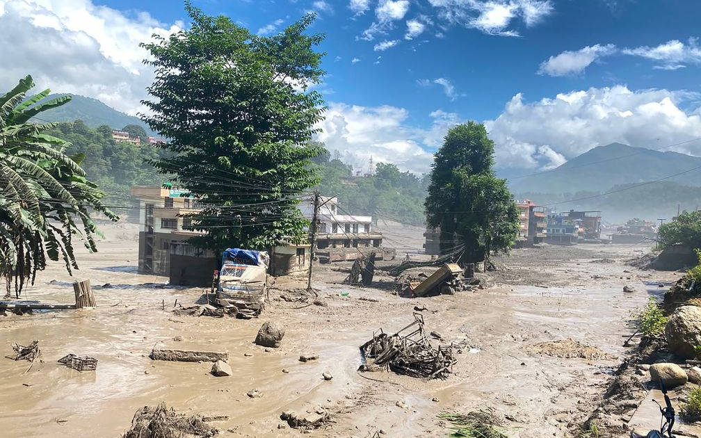 Nepal-Tibet sınırındaki selde 165 kişi hayatını kaybetti, binden fazla kişi kayıp